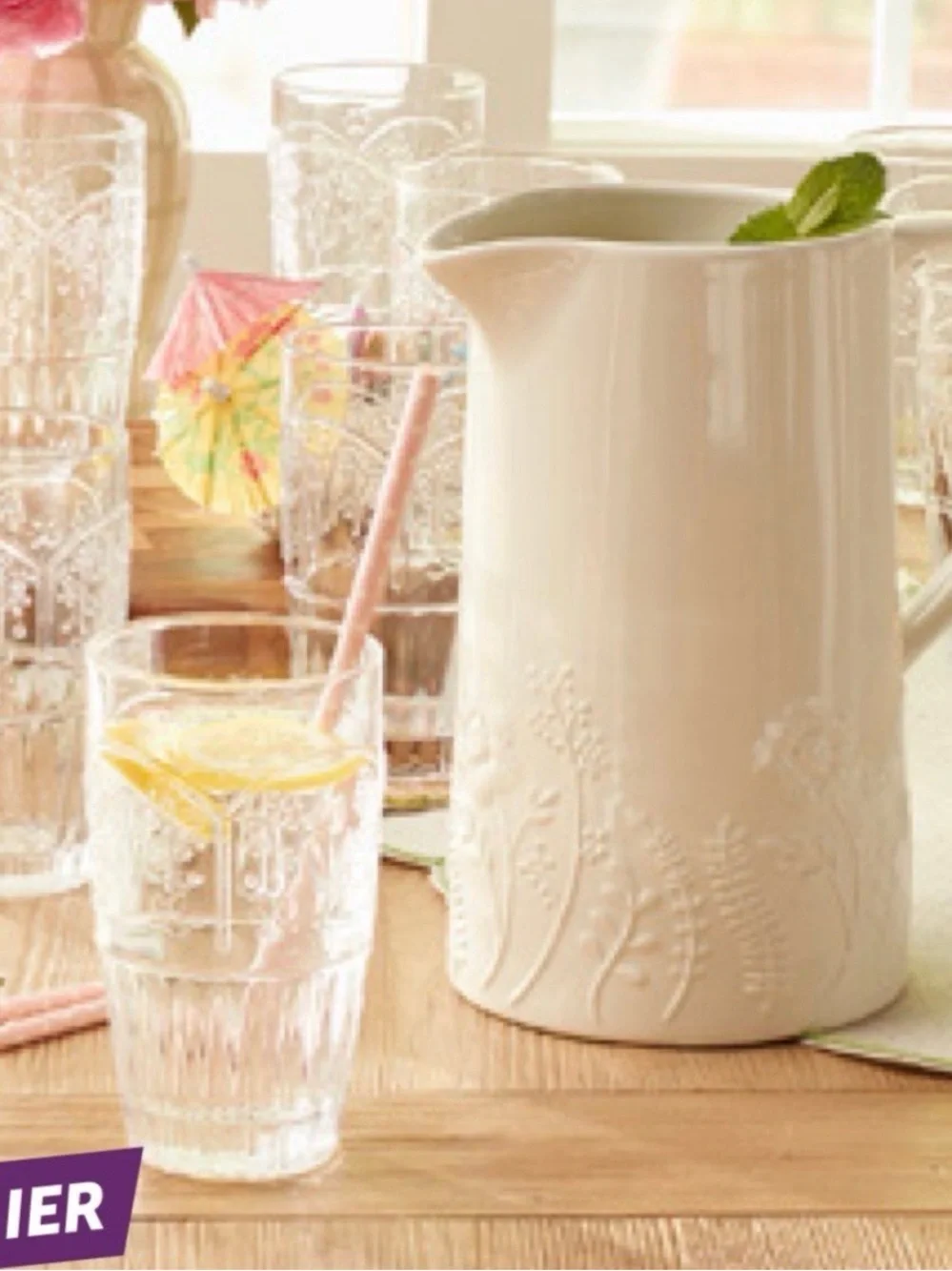Princess House Wildflower Pitcher & 8 Glasses.